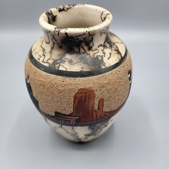 Signed Horse Hair Pottery Handcrafted Native American Vase Desert Scene Animals - Picture 9 of 15